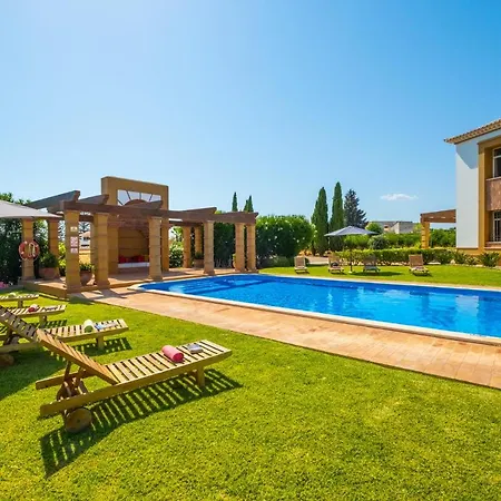 Villa Ryad Villa *