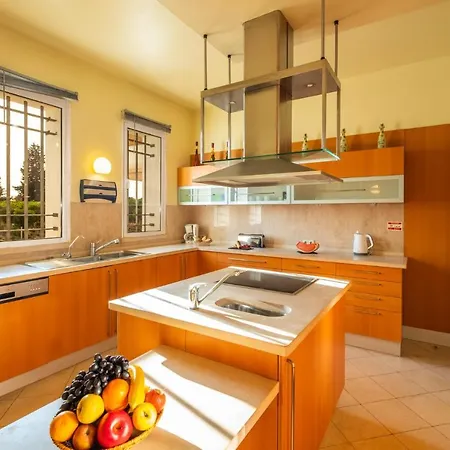 Villa Ryad *