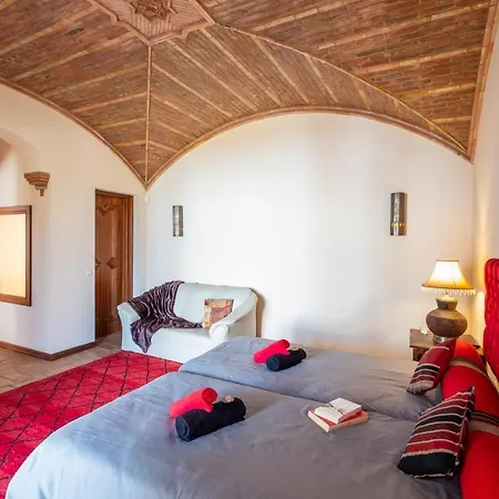 Villa Ryad Villa *