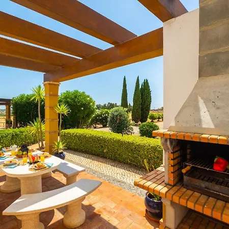 Villa Ryad Guia (Faro)